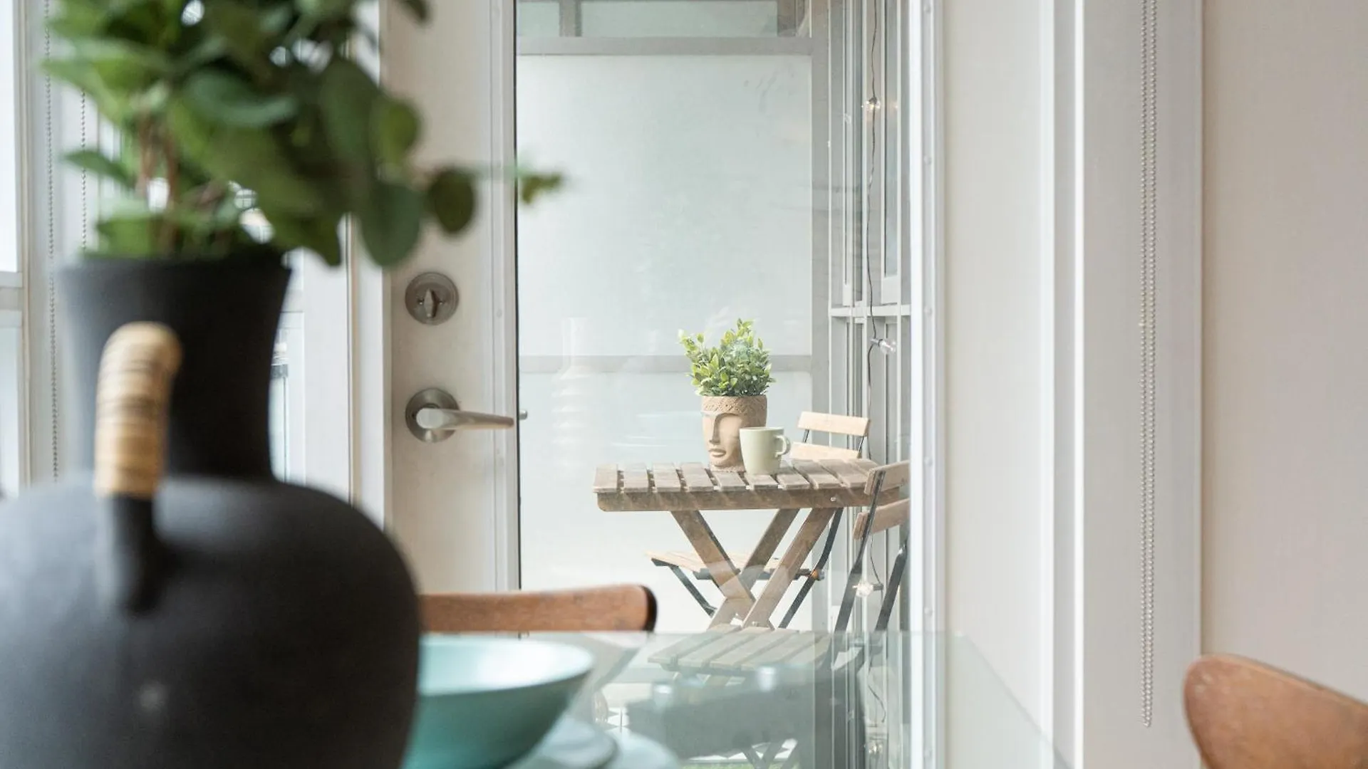 Stylish Downtown Toronto Suite With Free Parking 0*,  Canada