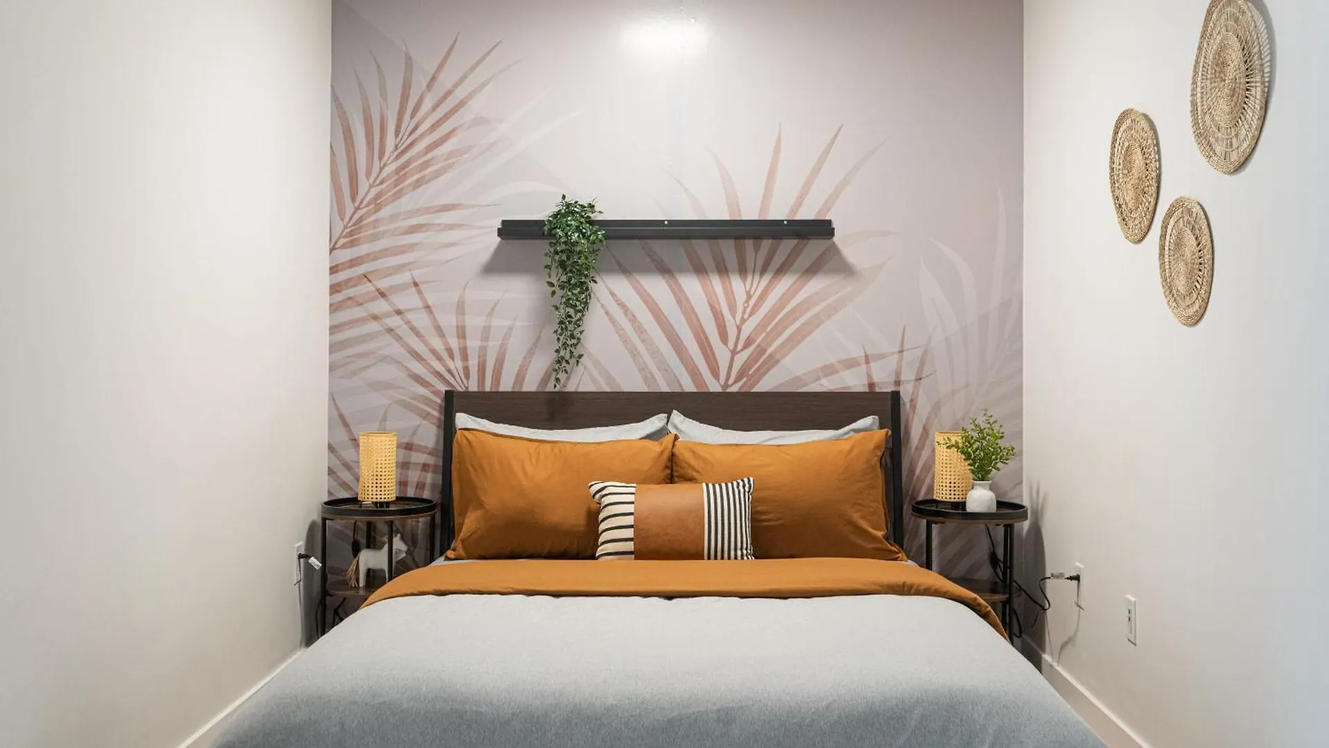 Stylish Downtown Toronto Suite With Free Parking 0*,